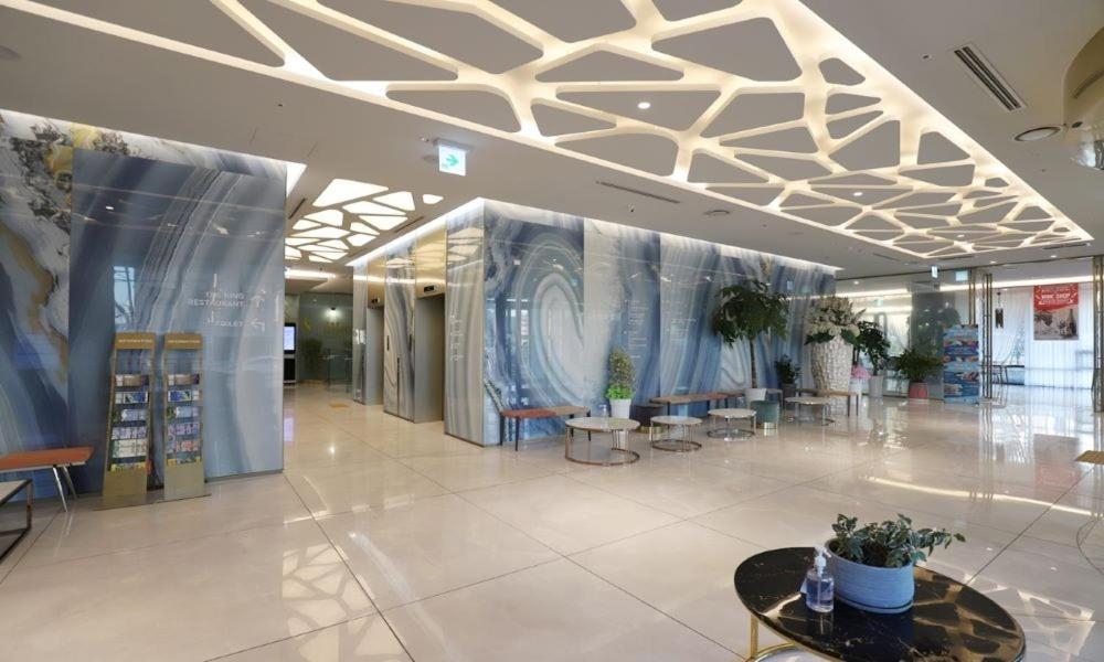 Chuncheon Eston Hotel מראה חיצוני תמונה