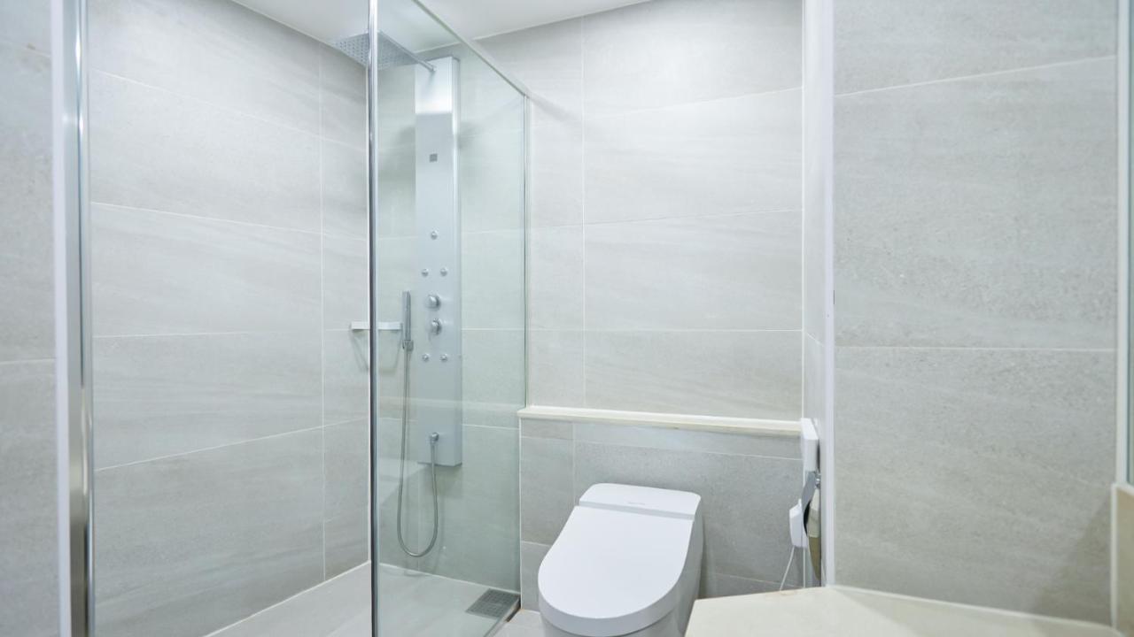 Chuncheon Eston Hotel מראה חיצוני תמונה