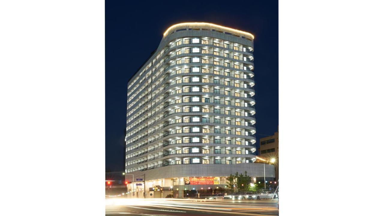 Chuncheon Eston Hotel מראה חיצוני תמונה